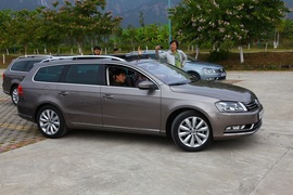 2012款大众迈腾旅行版试驾