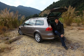2012款大众迈腾旅行版试驾