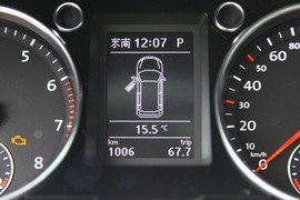 2012款大众迈腾旅行版试驾