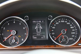 2012款大众迈腾旅行版试驾