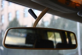 2011款福田蒙派克2.4L-M240财富快车舒适版实拍