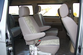 2011款福田蒙派克2.4L-M240财富快车舒适版实拍