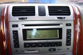 2011款福田蒙派克2.4L-M240财富快车舒适版实拍