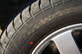 2011款福田蒙派克2.4L-M240财富快车舒适版实拍