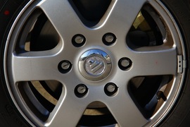 2011款福田蒙派克2.4L-M240财富快车舒适版实拍