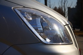 2011款福田蒙派克2.4L-M240财富快车舒适版实拍