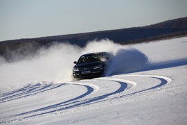 2011款大众辉腾冰雪试驾实拍