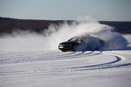 2011款大众辉腾冰雪试驾实拍