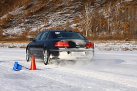 2011款大众辉腾冰雪试驾实拍