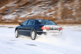 2011款大众辉腾冰雪试驾实拍