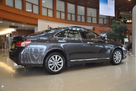 2010款雷克萨斯ES240豪华版