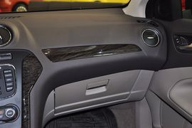 2011款福特蒙迪欧致胜GTDi200豪华型