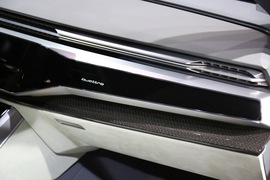 奥迪Q8