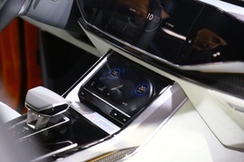 奥迪Q8