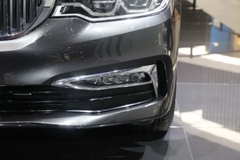 宝马5系旅行车