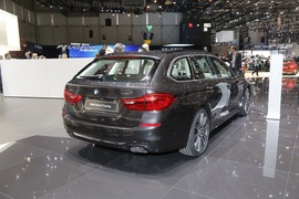 宝马5系旅行车