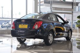 2011款雪佛兰爱唯欧三厢