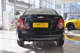 2011款雪佛兰爱唯欧三厢