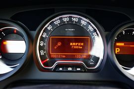 2012款东风雪铁龙C5试驾实拍