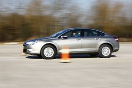 2012款东风雪铁龙C5试驾实拍