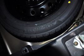 2012款长安铃木天语SX4锐骑