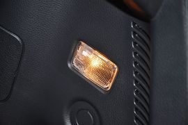 2012款长安铃木天语SX4锐骑
