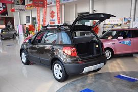2012款长安铃木天语SX4锐骑