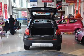 2012款长安铃木天语SX4锐骑