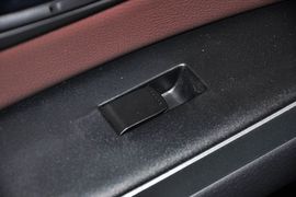 2012款长安铃木天语SX4锐骑