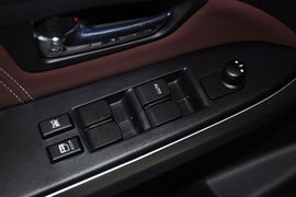 2012款长安铃木天语SX4锐骑