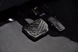 2012款长安铃木天语SX4锐骑