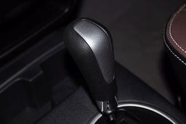 2012款长安铃木天语SX4锐骑