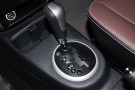 2012款长安铃木天语SX4锐骑