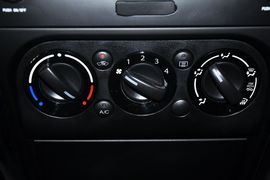 2012款长安铃木天语SX4锐骑