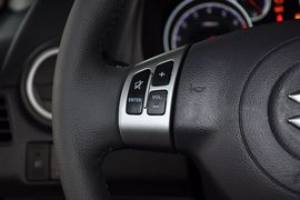 2012款长安铃木天语SX4锐骑