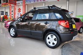 2012款长安铃木天语SX4锐骑