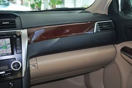 2012款丰田凯美瑞