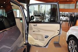 2010款雷克萨斯LX570到店实拍
