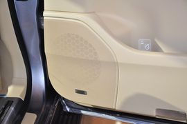 2010款雷克萨斯LX570到店实拍