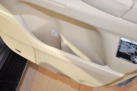 2010款雷克萨斯LX570到店实拍