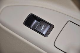 2010款雷克萨斯LX570到店实拍