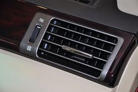 2010款雷克萨斯LX570到店实拍