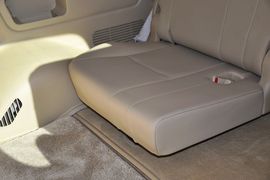 2010款雷克萨斯LX570到店实拍