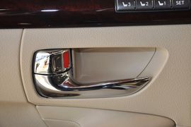 2010款雷克萨斯LX570到店实拍