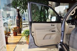 2010款雷克萨斯LX570到店实拍