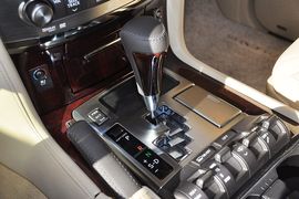 2010款雷克萨斯LX570到店实拍