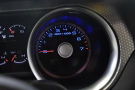 2012款福特野马Shelby