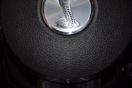 2012款福特野马Shelby