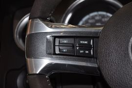 2012款福特野马Shelby