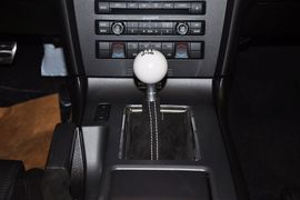 2012款福特野马Shelby